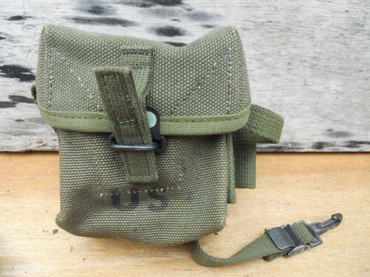 M8825 希少 US(米軍) NAM戦 M16 マガジンポーチ DSA100-68-C-1194 CASE SMALL ARMS AMMUNITION POUCH レターパック520円発送　(0408)