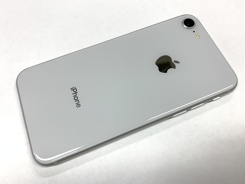 CN010 SIMフリー iPhone8 シルバー 256GB ジャンク ロックOFF の CN010 SIMフリー iPhone8 シルバー 256GB ジャンク ロックOFF の