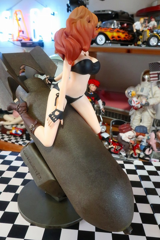 ヤフオク! - 爆レア☆ボマーガール ピンナップガール ノーズアート ボマ...