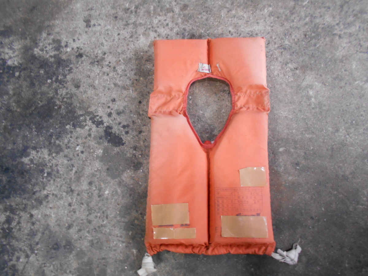 23-765 small size for ship . model life jacket small . for transportation . model approval Sakura Mark equipped TV-2C type pipe attaching legal fixtures, ship inspection fixtures, rental etc. 