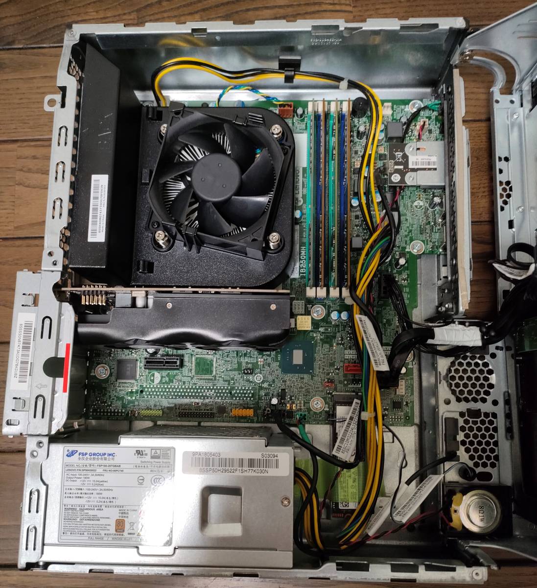 超小型ゲーミングPC Lenovo ThinkCentre M710s Core i5-6500 4 超小型ゲーミングPC Lenovo ThinkCentre M710s Core i5-6500 4