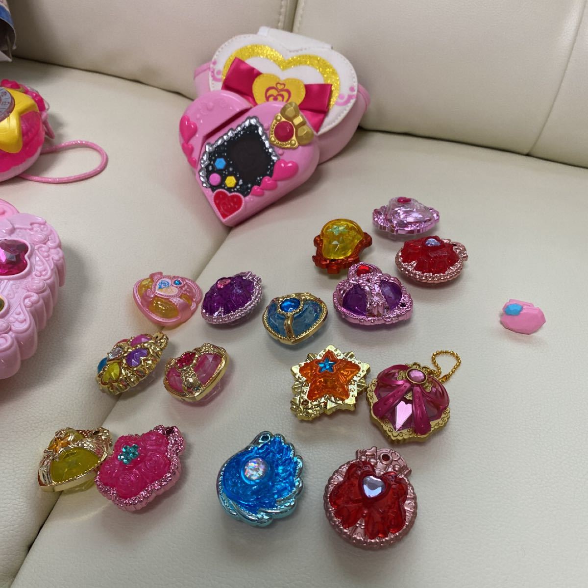 プリキュア 変身 おもちゃ 大量 セット|Yahoo!フリマ(旧PayPay プリキュア 変身 おもちゃ 大量 セット|Yahoo!フリマ(旧PayPay