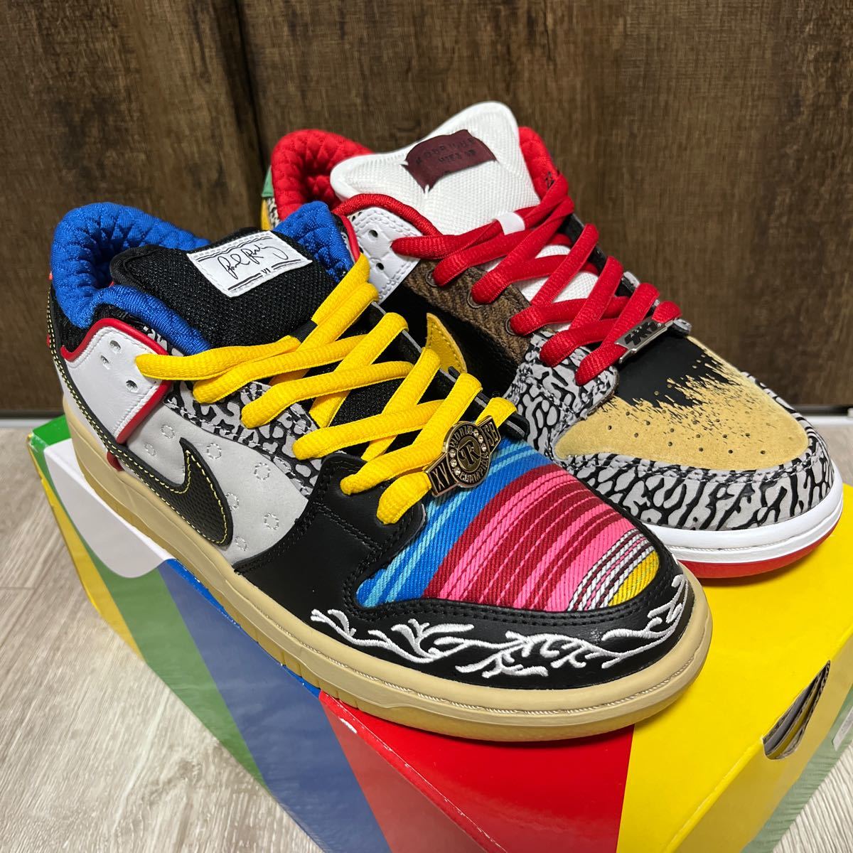 NIKE SB DUNK LOW