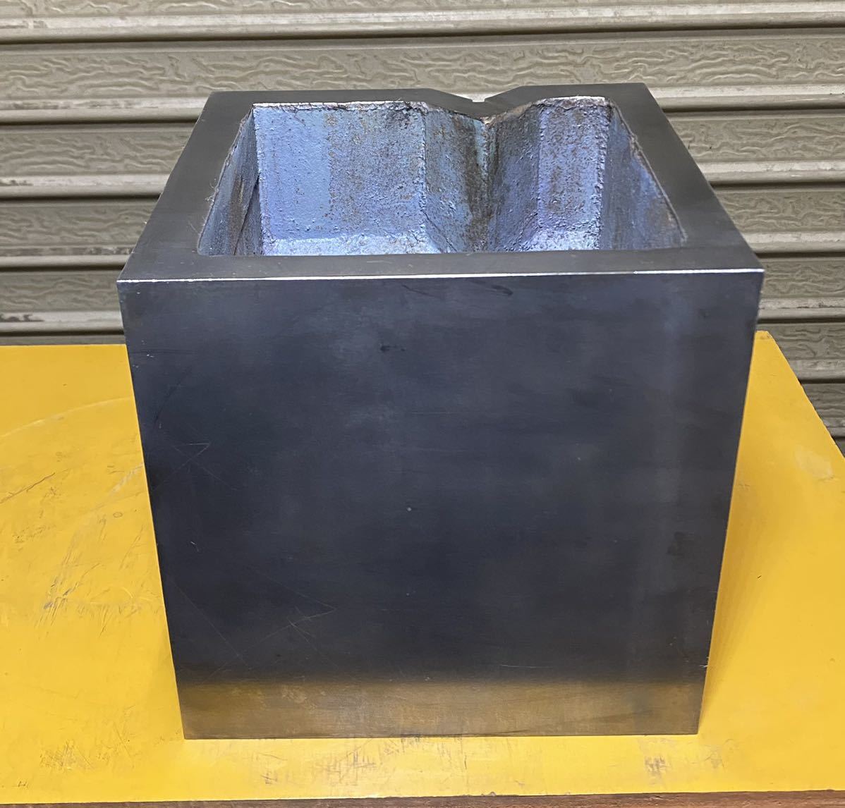 V溝付き枡型ブロック 200mm 定盤 測定 測量 マスブロック 枡形 V V溝付き枡型ブロック 200mm 定盤 測定 測量 マスブロック 枡形 V