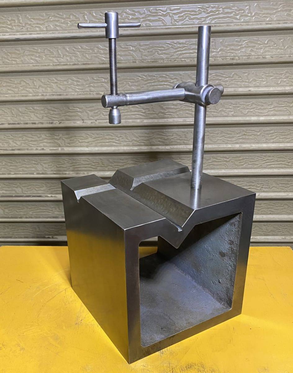 V溝付き枡型ブロック 200mm 定盤 測定 測量 マスブロック 枡形 V V溝付き枡型ブロック 200mm 定盤 測定 測量 マスブロック 枡形 V