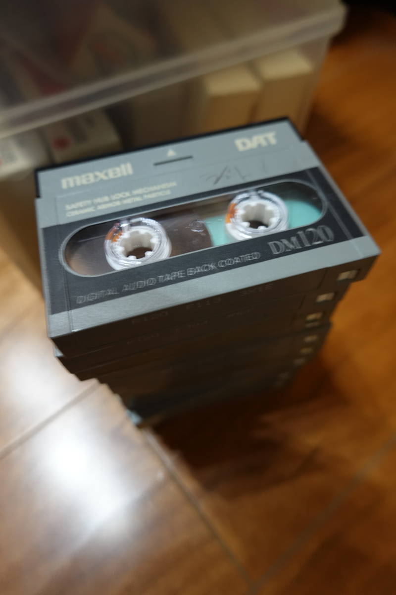 333円 季節のおすすめ商品 maxell 音楽テープ120分 3本