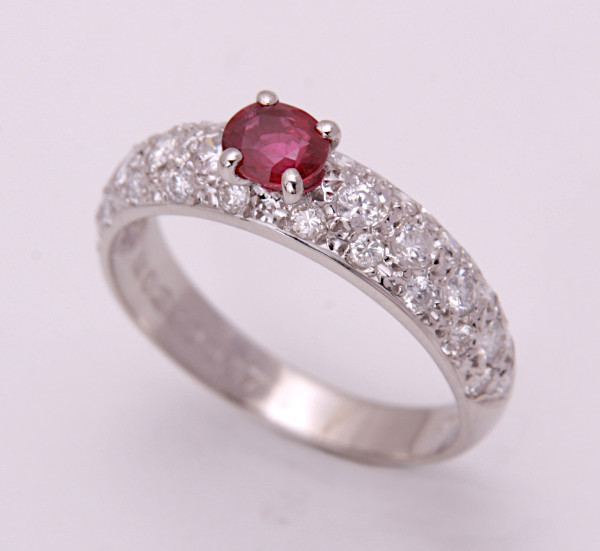 【オンラインショップ】 《質屋出品》Pt900★天然ルビー0.38ct+ダイアモンドデザインリング★C-5680 ルビー 【オンラインショップ】 《質屋出品》Pt900★天然ルビー0.38ct+ダイアモンドデザインリング★C-5680 ルビー