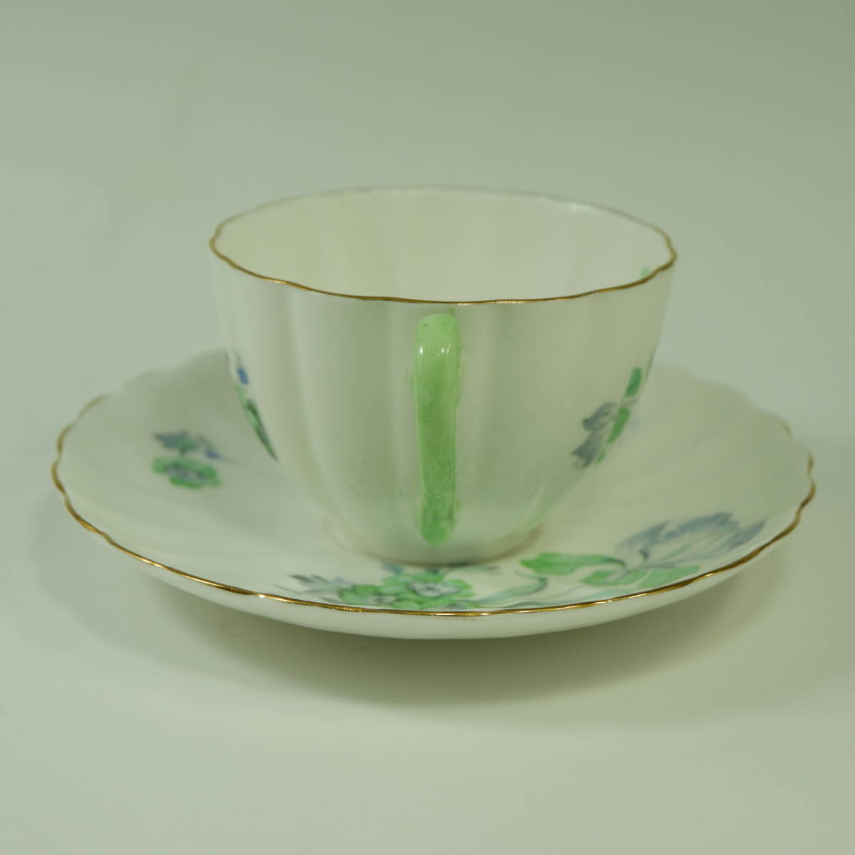  Sherry зеленый Iris cup & блюдце la draw Shape Shelley Green iris 2387