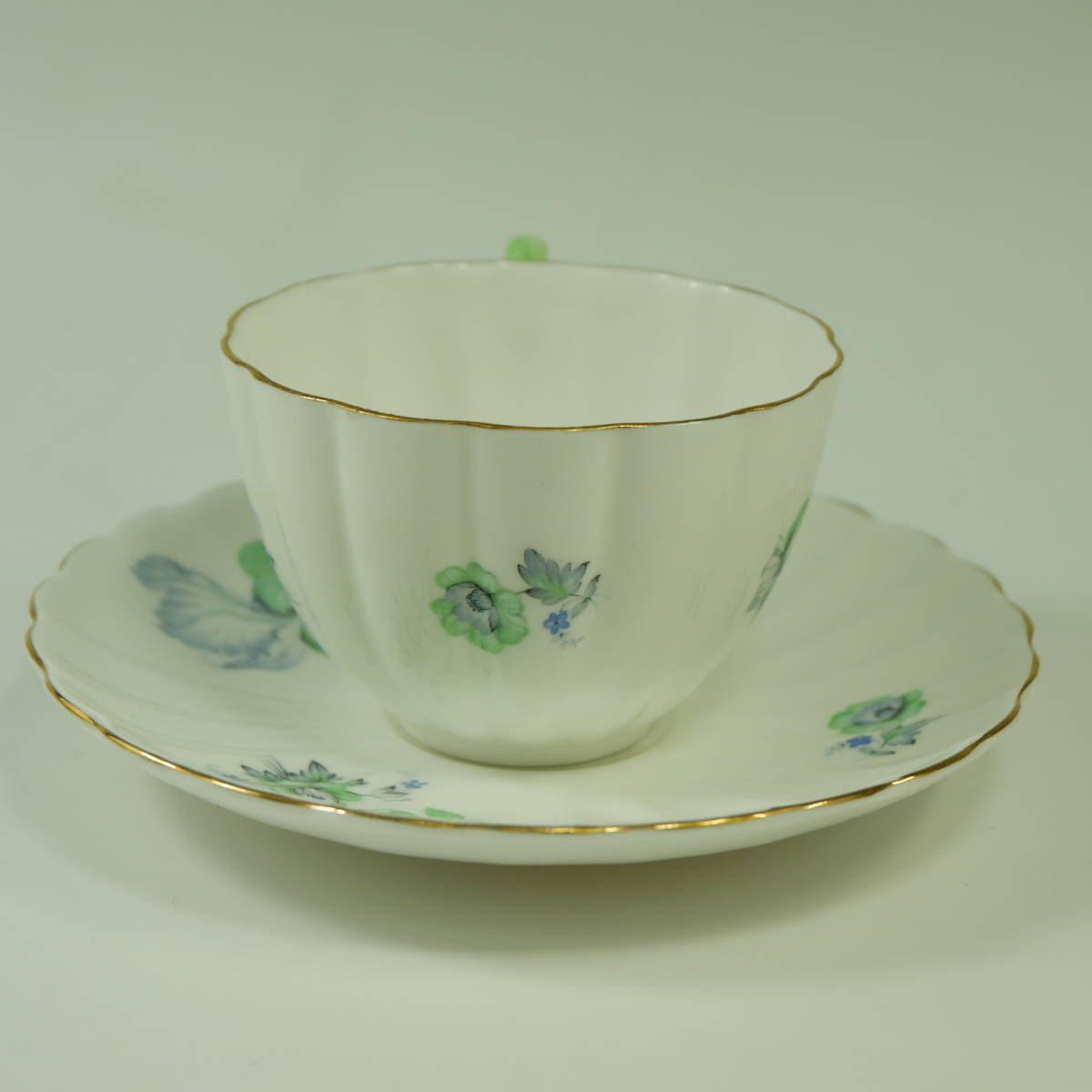  Sherry зеленый Iris cup & блюдце la draw Shape Shelley Green iris 2387