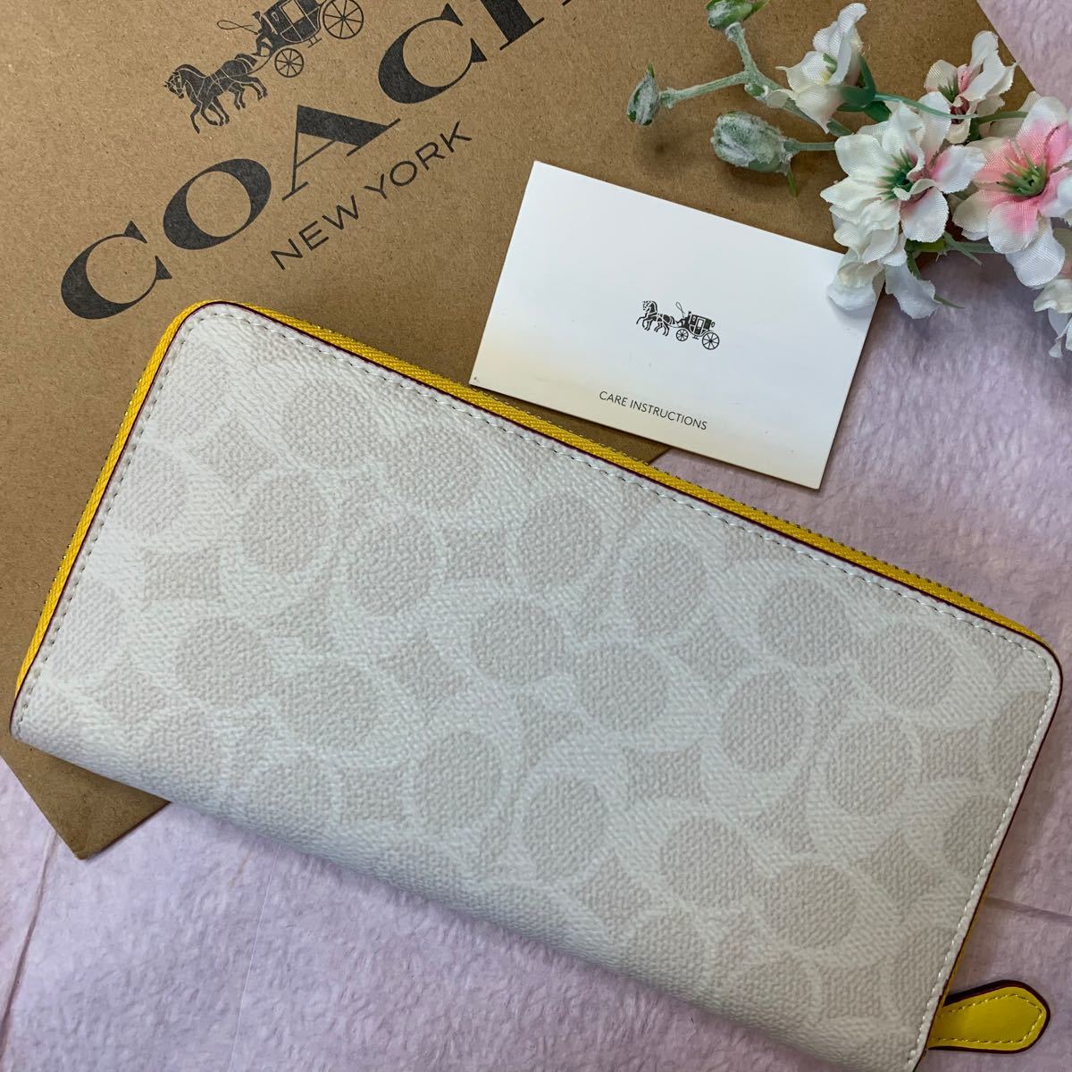 COACH コーチ 長財布  白黄色　新品 未使用