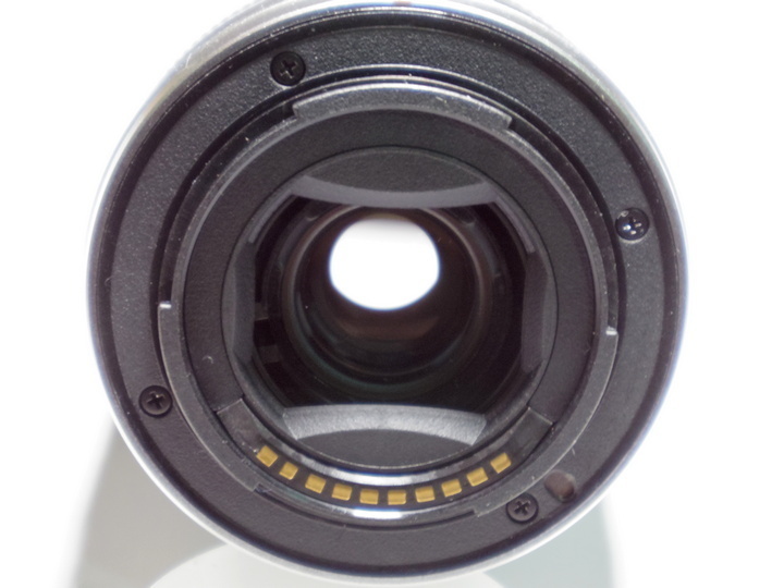 □ FUJIFILM フジフイルム XC 16-50mm F3.5-5.6 OIS シルバー 動作品