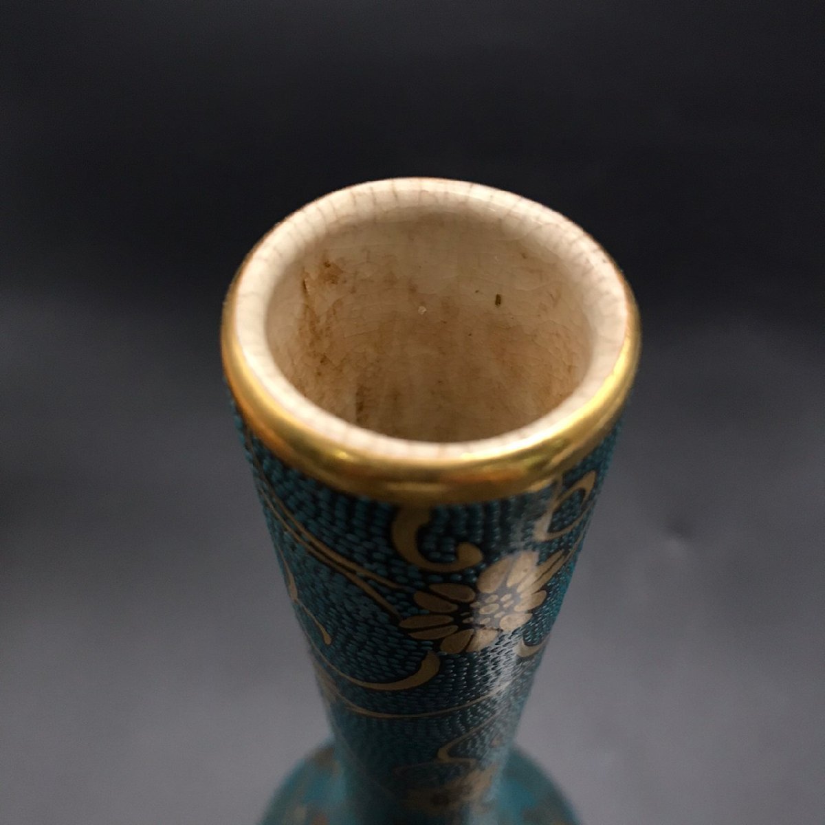 Rt0728 8 7 九谷焼 青粒鉄仙 良山 作 花瓶 花器 花入 花生 華道具 共箱 口径3cm H27cm 80サイズ 期間限定お試し価格 Rt0728 8 7 九谷焼 青粒鉄仙 良山 作 花瓶 花器 花入 花生 華道具 共箱 口径3cm H27cm 80サイズ 期間限定お試し価格