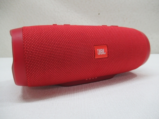 ★★JBL CHARGE 3 Bluetoothスピーカー レッド ジェービーエル ポータブルスピーカー 動作品 USED 58075★★！！_画像1