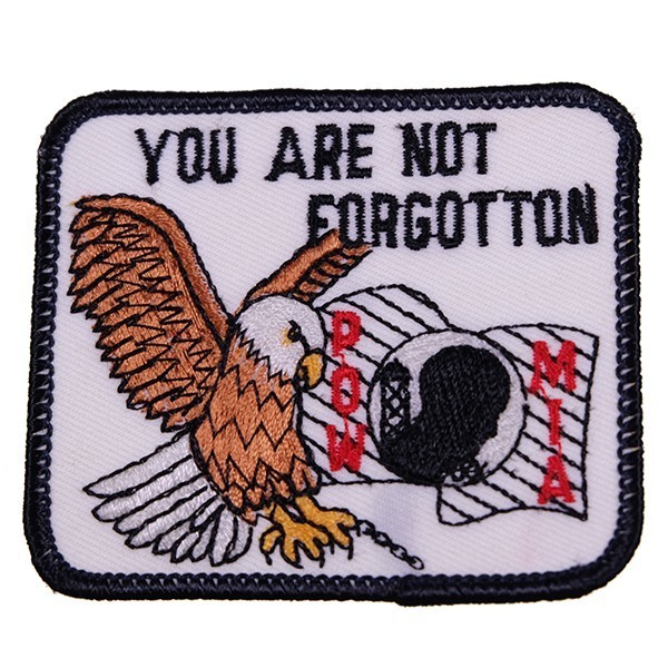 VE08 YOU ARE NOT FORGOTTON POW MIA ワッペン パッチ ロゴ エンブレム アメリカ 米国 USA 輸入雑貨 ハクトウワシ 動物 アニマル 刺繍_画像1