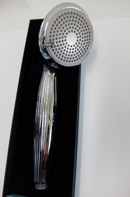未使用に近い 美品 1回使用のみ ReFa シャワーヘッド リファファイン