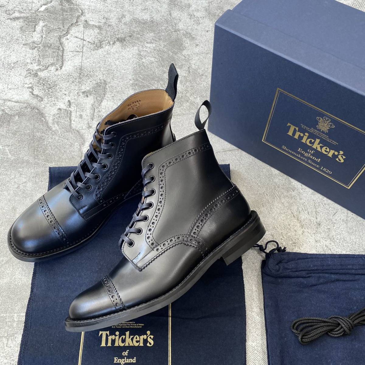 未使用 Trickers M7527 Toe Cap Brogue Boot トリッカーズ キャップトゥ ブローグ ブーツ カントリー 大人 BLACK ブラック 系 サイズ 9_画像1