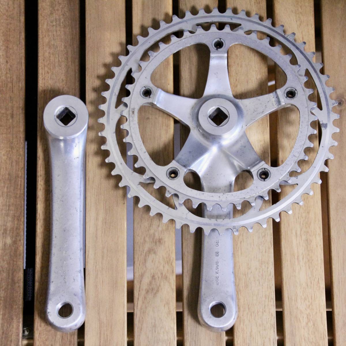 カンパニョーロ Cレコードチェーンホイール Campagnolo C Record www