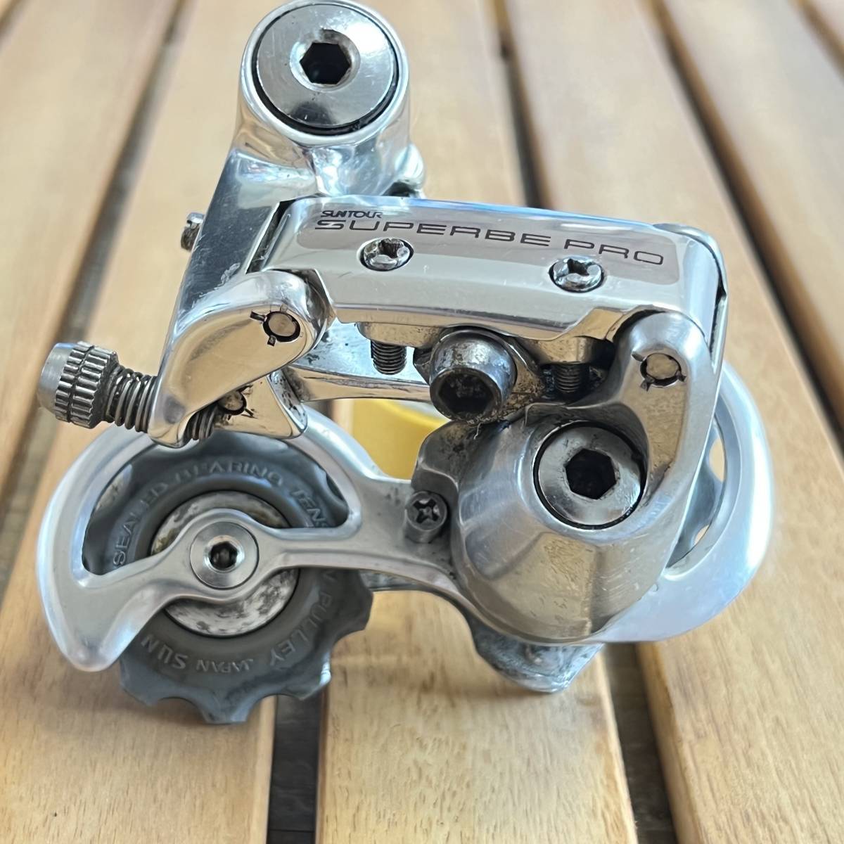 レア SUNTOUR SUPERBE PRO サンツアー シュパーブ プロ リア 大特価品 サンツァー・シュパーブ・プロ リアディレーラー パーツ