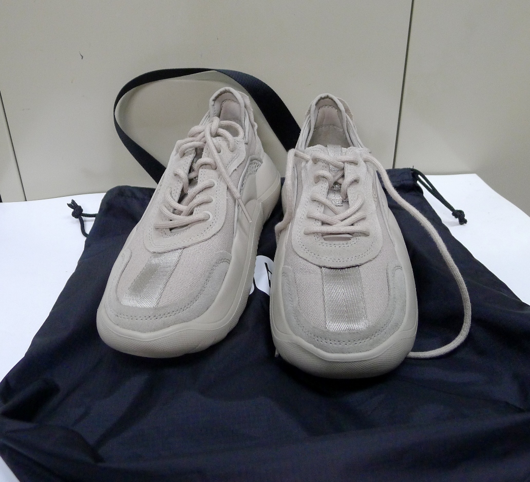 愛用 靴即納】 ☆UGG/アグ サイズ24.5 カラー ベージュ トレーナー