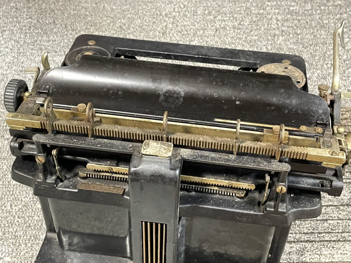 L.C.Smith&Corona社製 L C Smith タイプライターの画像9