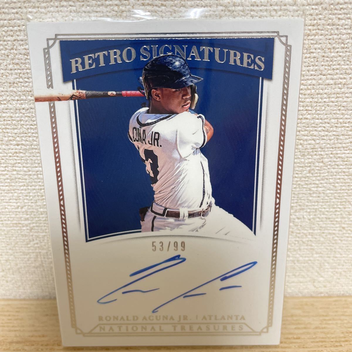 99枚限定 アクーニャ2019 National Treasures Ronald Acuna Jr. 53/99 Autograph_画像1