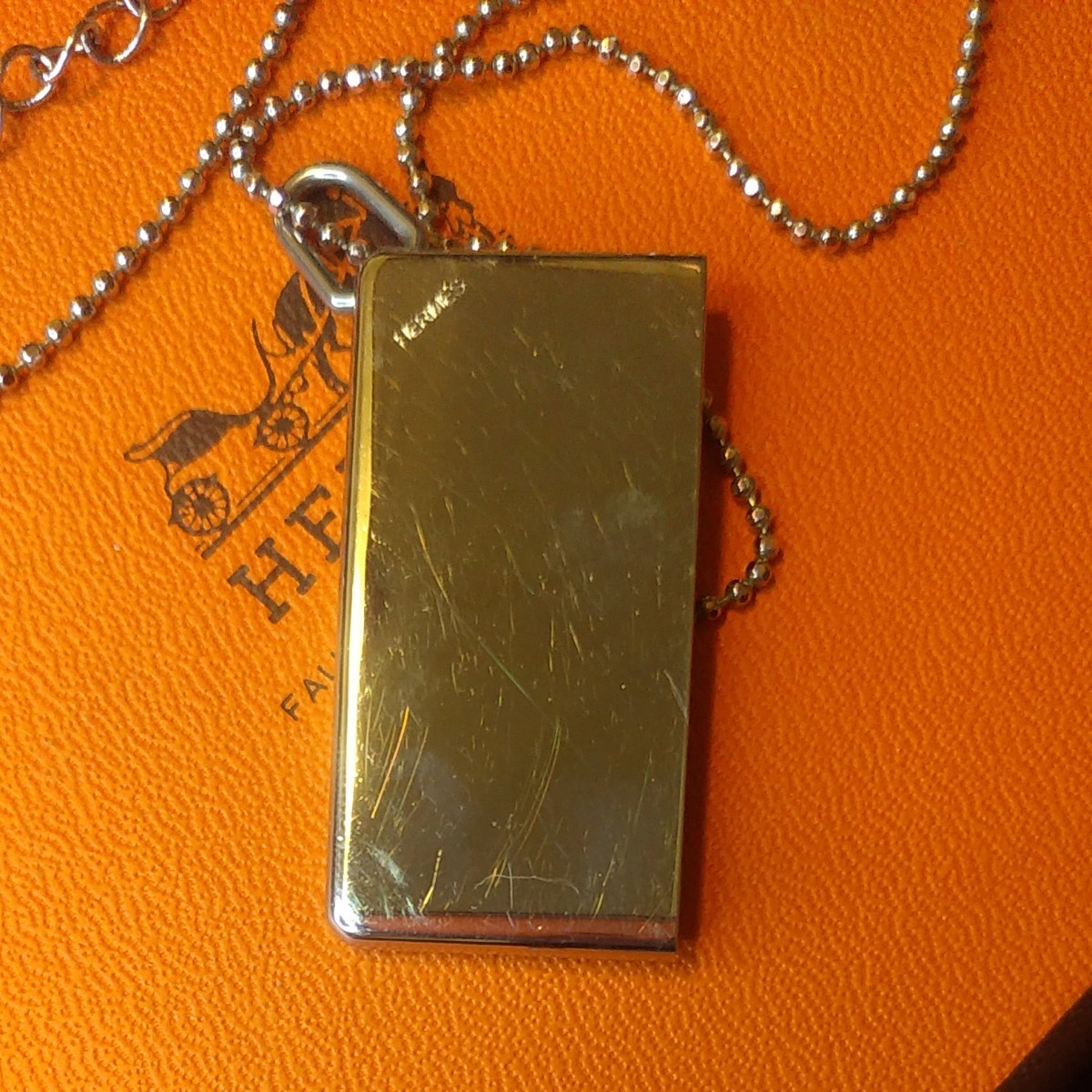 エルメス Hermes スクエアトップ ネックレス【比較的美品 エルメス Hermes スクエアトップ ネックレス【比較的美品