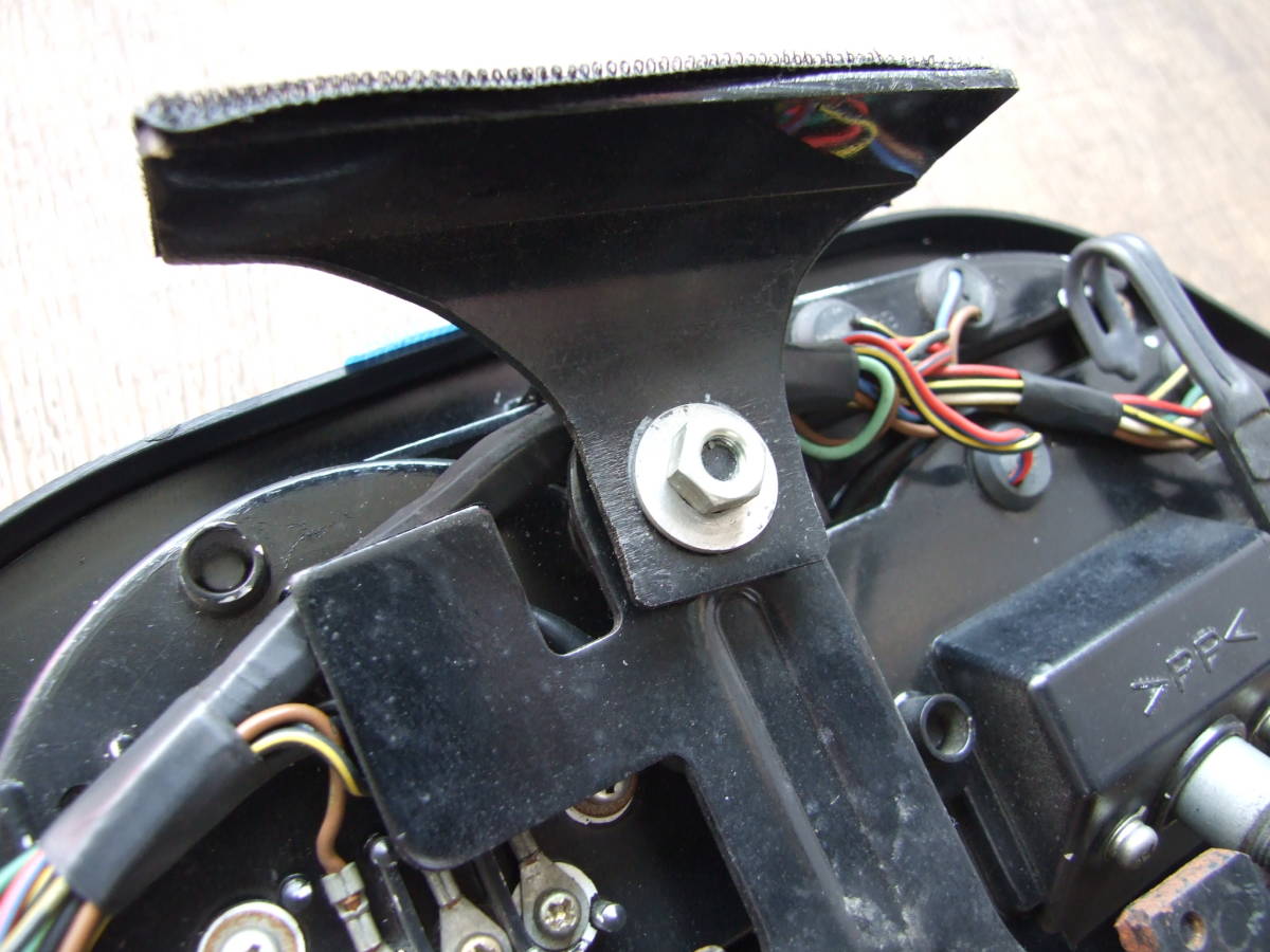 カワサキ GPZ900R用 ZZR1100D流用加工メーター カワサキ GPZ900R用 ZZR1100D流用加工メーター