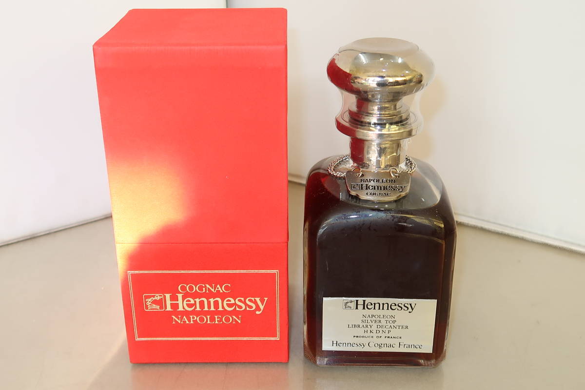 □□古酒 未開栓 Hennessy ヘネシー ナポレオン シルバートップ 700ml