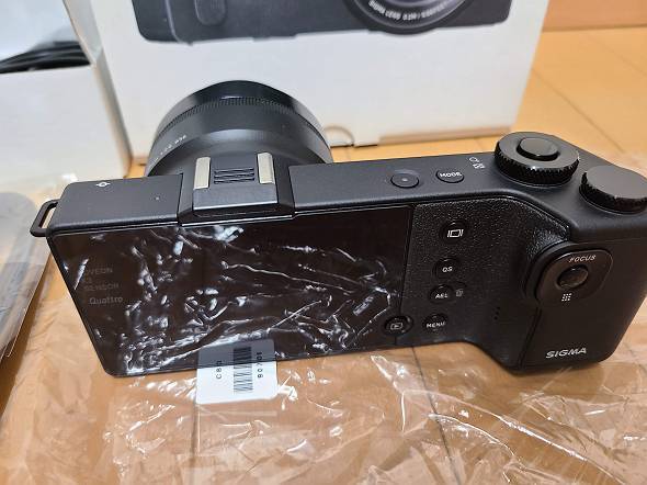 ☆新品同様展示品 送料無料!SIGMA dp1 Quattro シグマ
