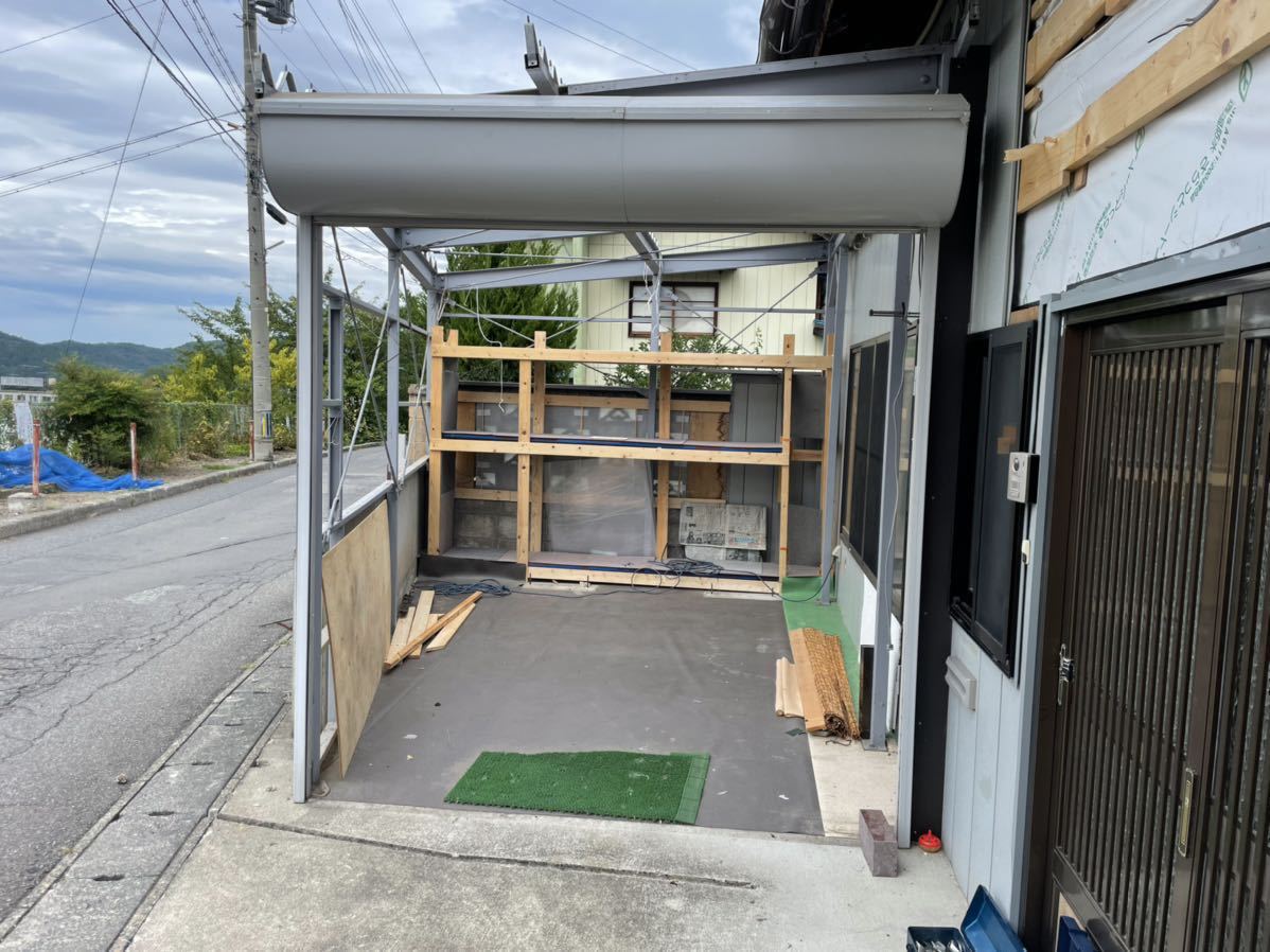 三和シャッター 電動 一台用 間口240cm ※ガレージ 車庫 倉庫 三和シャッター 電動 一台用 間口240cm ※ガレージ 車庫 倉庫