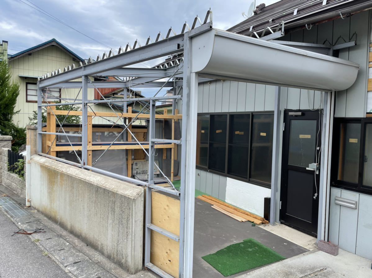 三和シャッター 電動 一台用 間口240cm ※ガレージ 車庫 倉庫 三和シャッター 電動 一台用 間口240cm ※ガレージ 車庫 倉庫