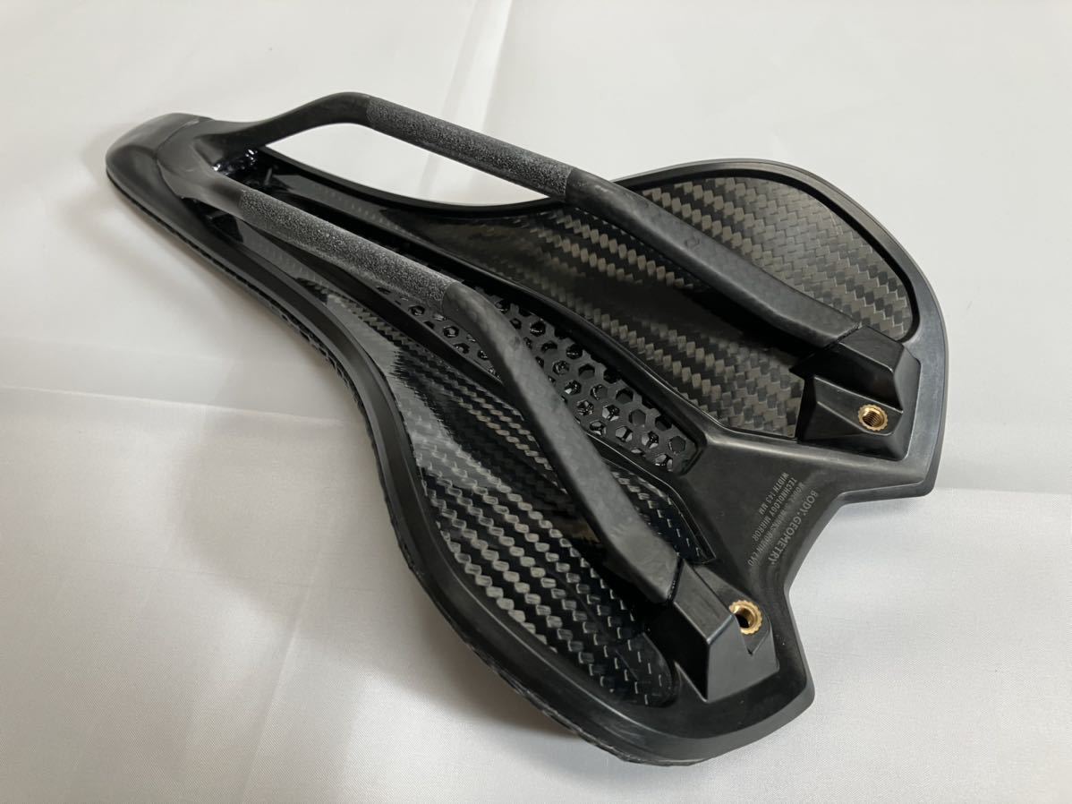 S-WORKS ROMIN EVO MIRROR 143mm ミラーサドル