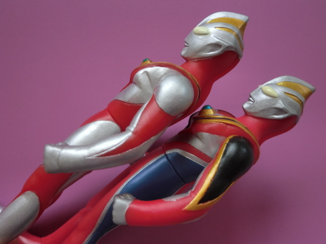 ウルトラマンガイア２種セット　食玩ソフビ／プレイヒーロー／サイズ約11cm／商品説明欄全部必読！入札条件＆取引条件厳守！_画像4