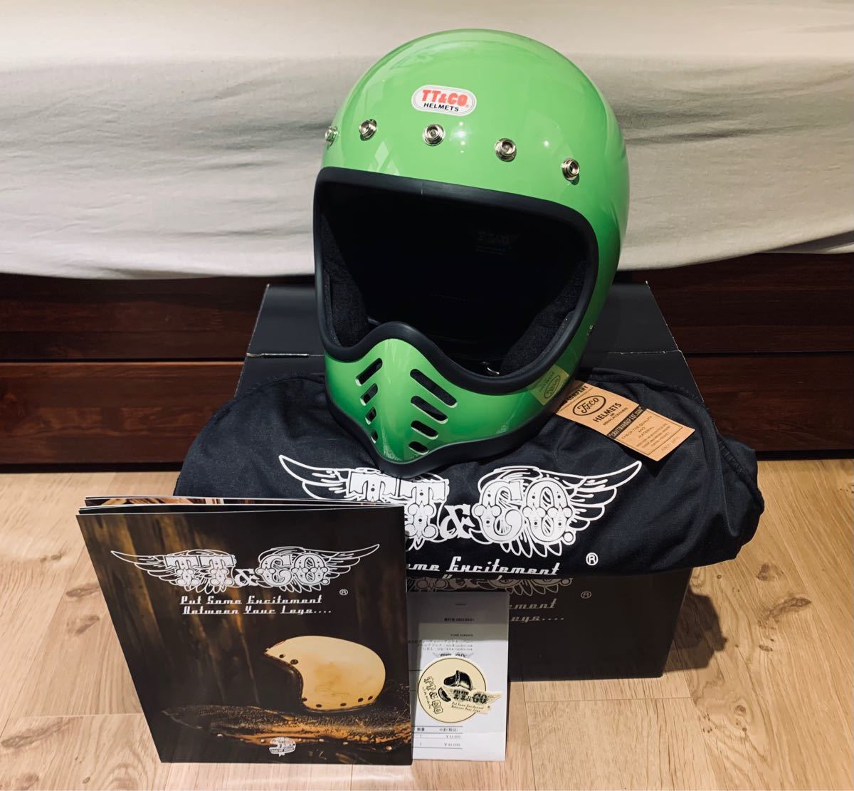 ジョナサン様に提案 激レア TT&CO 初期BELL MOTO3 GREEN ジョナサン様に提案 激レア TT&CO 初期BELL MOTO3 GREEN