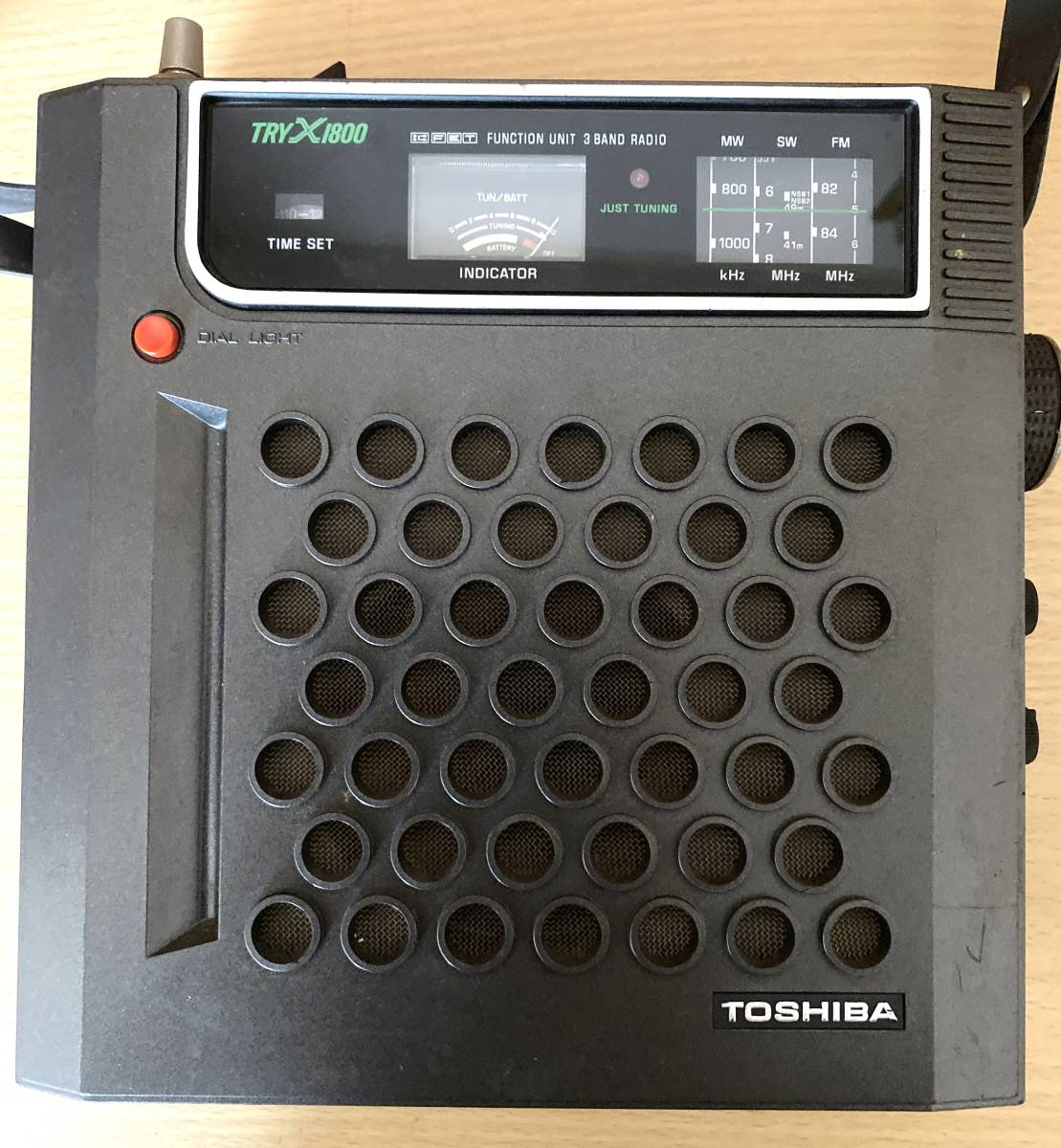 昭和レトロ家電　TOSHIBA RP-1800F 3BAND RADIO FM/MW/SW