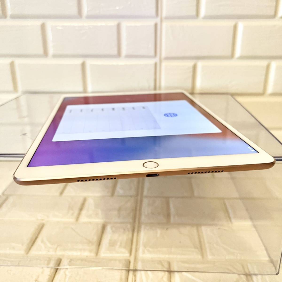 st30★ 美品　動作確認済　Apple Wi-Fi iPad Pro (10.5インチ) A1701 MQDY2J/A ピンク系　_画像8