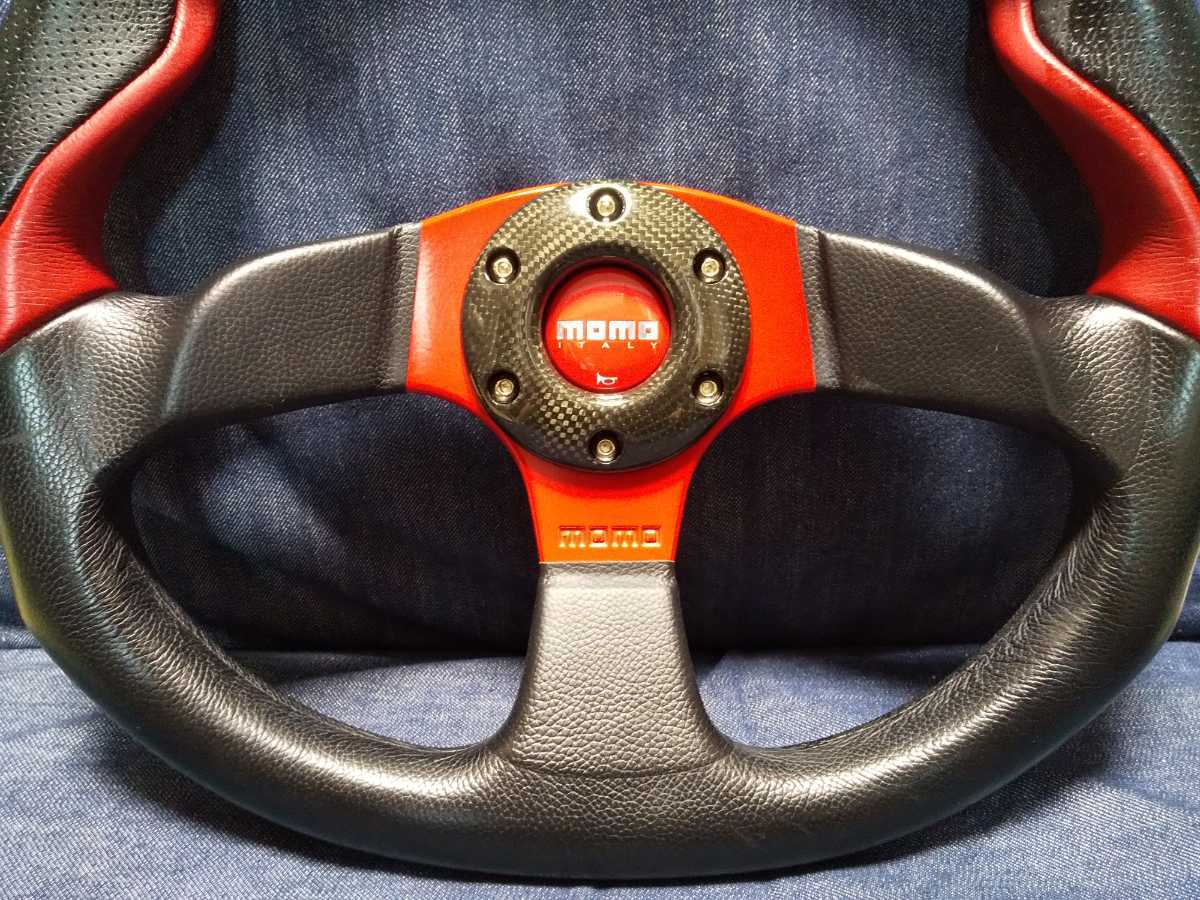 正規品 MOMO モモ コマンド Φ35 レッド ステアリング 送料込み 正規品 MOMO モモ コマンド Φ35 レッド ステアリング 送料込み