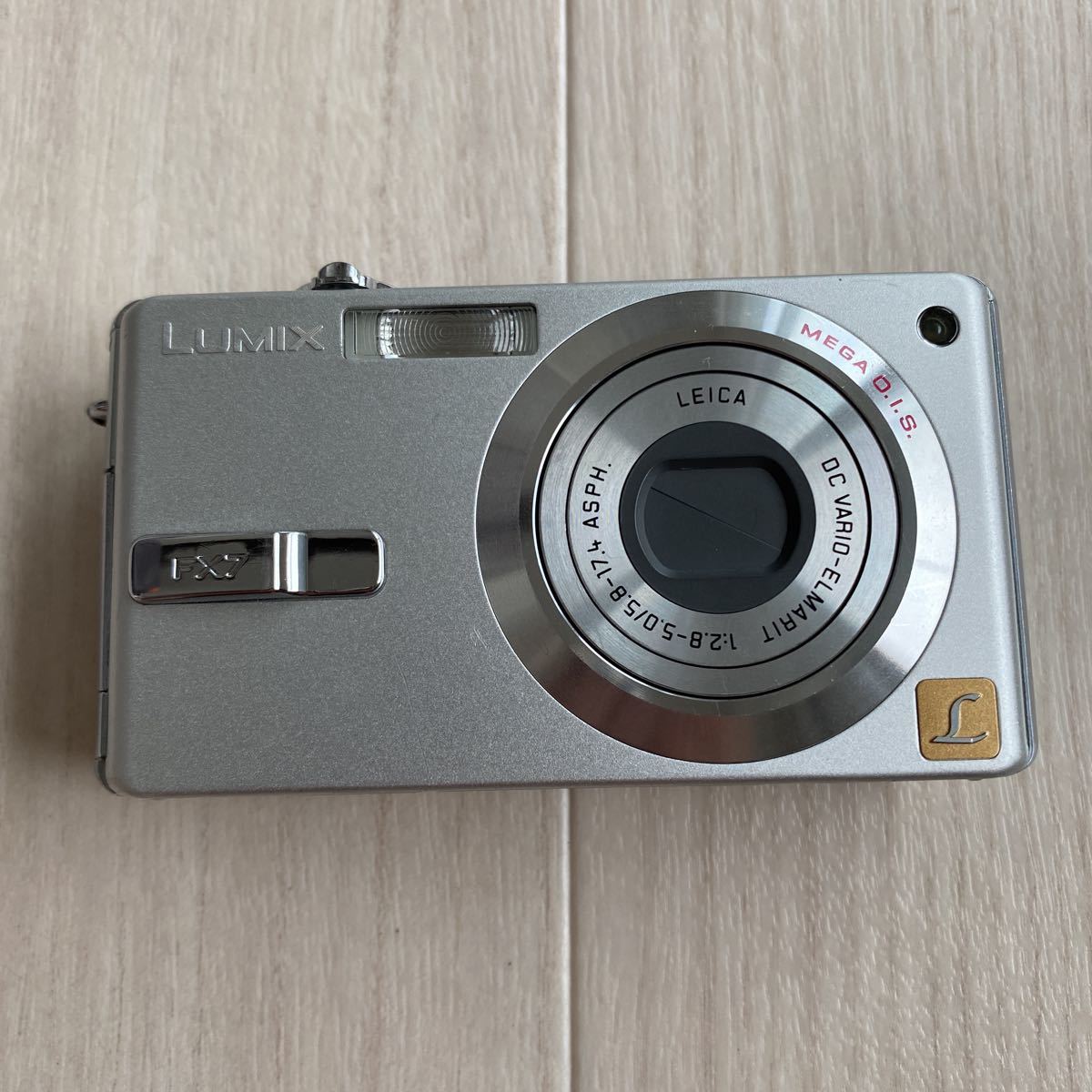 Panasonic LUMIX DMC-FX7 パナソニック ルミックス デジタル Panasonic LUMIX DMC-FX7 パナソニック ルミックス デジタル