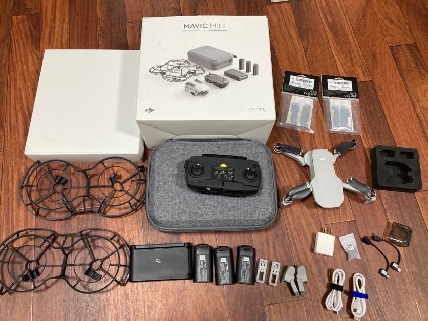 超美品 使用少 機体登録 譲渡可 DJI Mavic mini FLY MORE COMBO