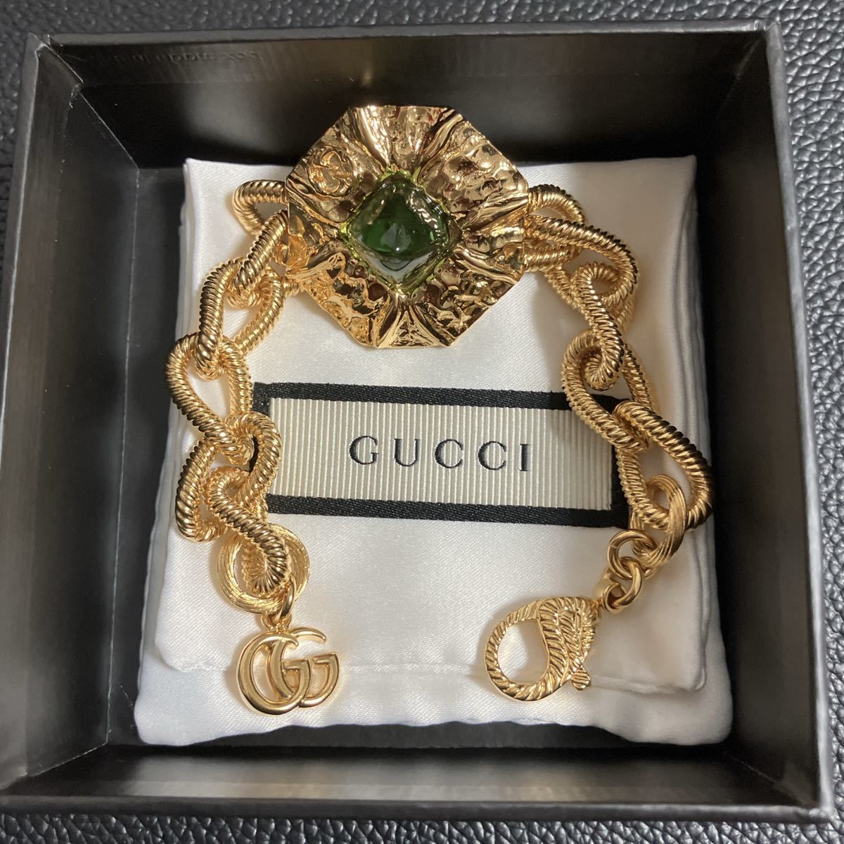 GUCCIグッチ 緑石 ゴールド レディース ブレスレット