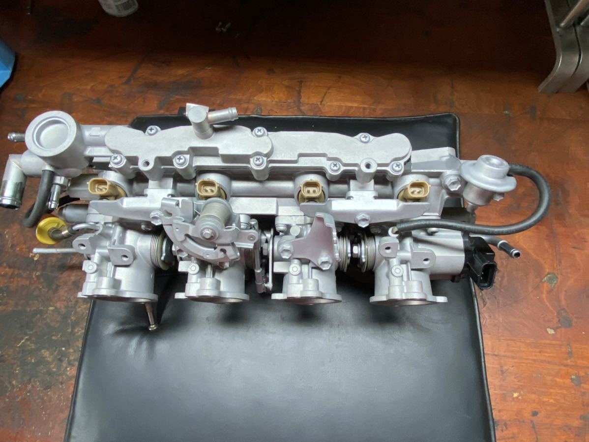 即納好評 なお様専用 4連スロットル1式 AE86 4AG 希少 トヨタ AE101