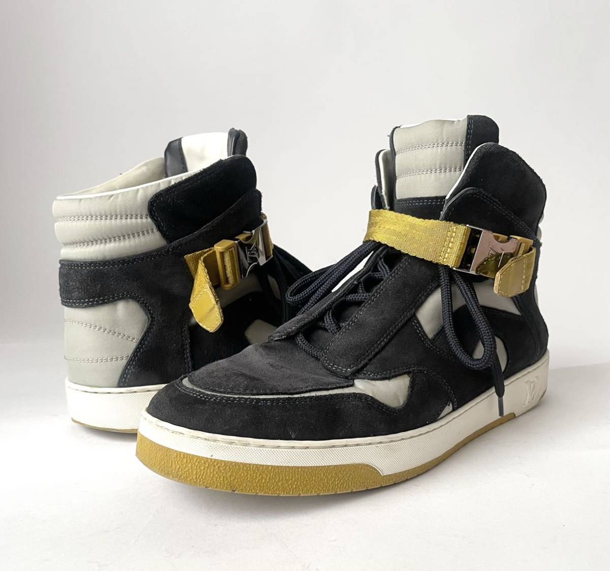 Louis Vuitton Paris SlipStream Sneaker made in Italy LV ルイ