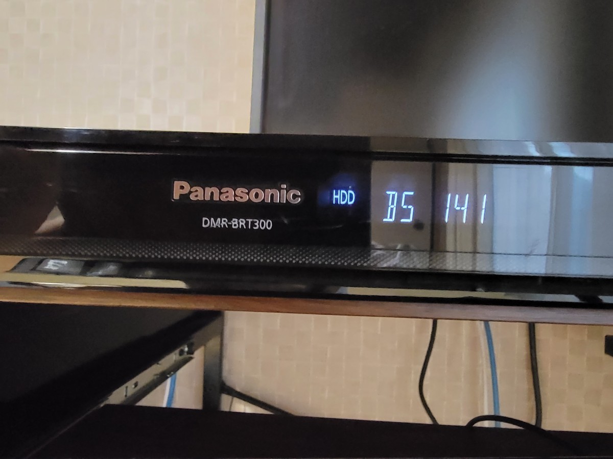 完動品】Panasonic ブルーレイディスクプ DMR-BRT300 ブルーレイ 