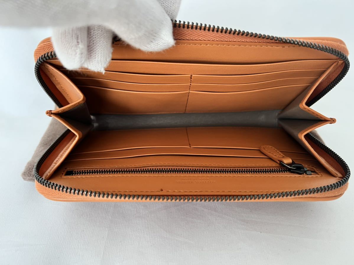 新品 BOTTEGA VENETA ボッテガヴェネタ イントレチャート ラウンド