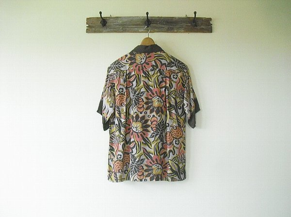 Hawaiian shirts/Flower Border（WAREHOUSE）ウエアハウス　フィラメントレーヨン　ハワイアン　＠M　希少　絶版品　デッドストック　新品_画像2