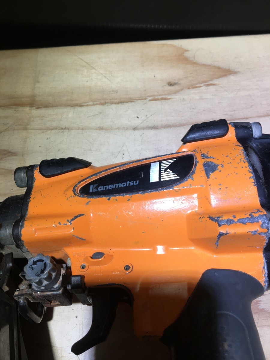 ジャンク品】☆兼松 高圧 90mm 釘打機 KH-90A / ITQJKF4MNREK H04