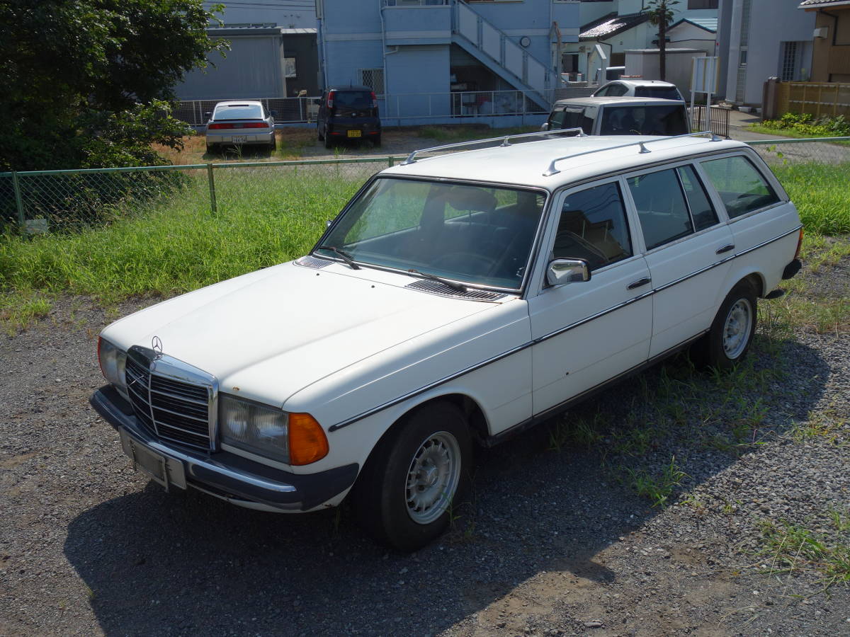  Benz W123 300TD turbo diesel dealer car left steering wheel parts taking car without document taking over is possible person limitation 