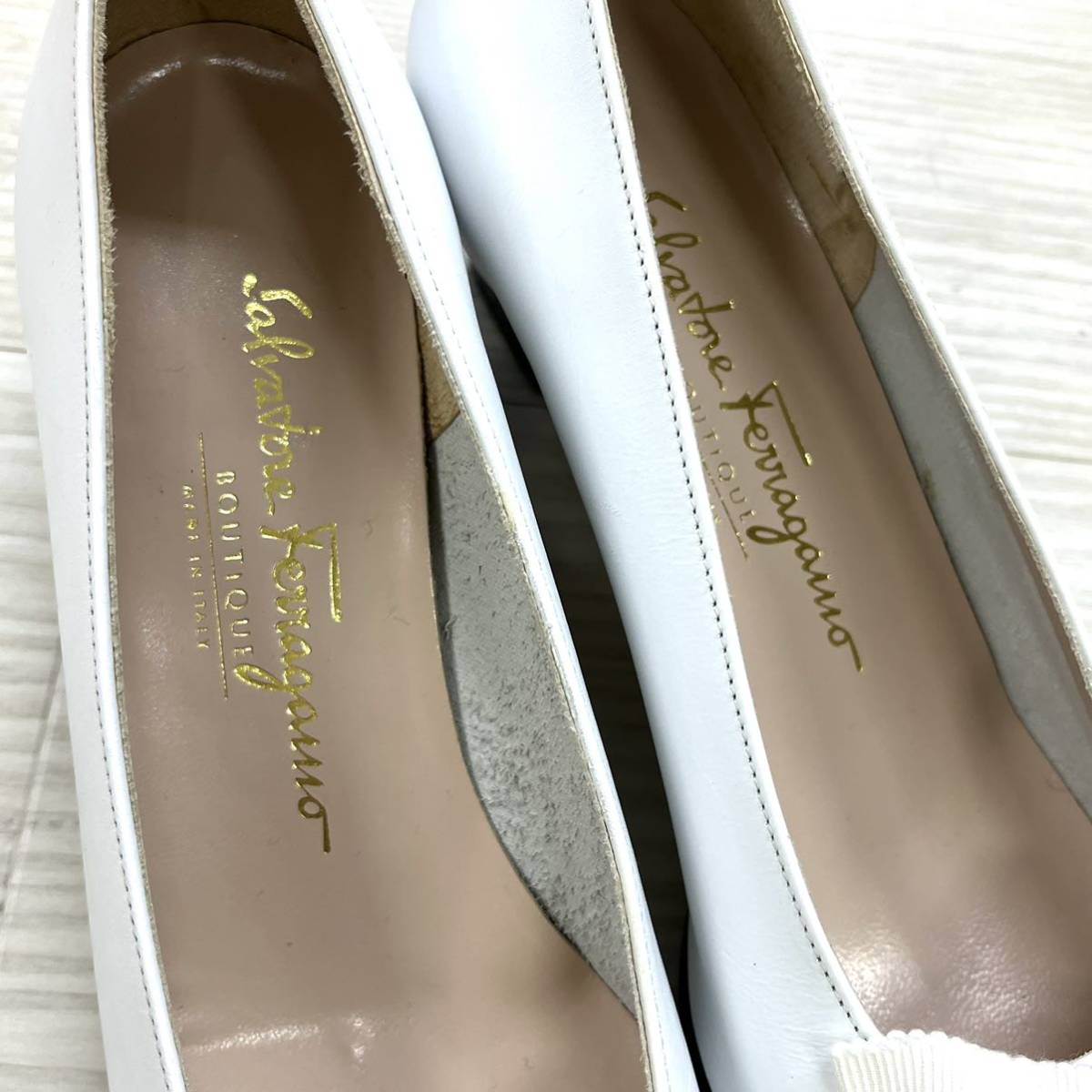 新品未使用 箱付き Salvatore Ferragamo サルヴァトーレ フェラガモ