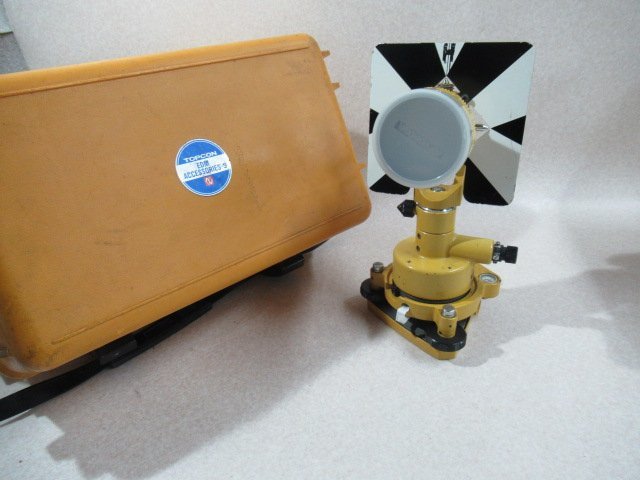 新 DK 557) 　TOPCON　トプコン　【 EDM ACCESSORIES-3 】素子プリズム　測量機器　領収書発行可_画像1