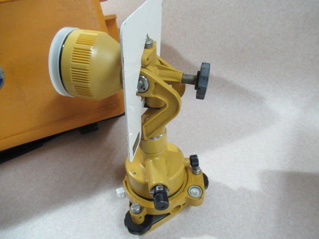 新 DK 557) 　TOPCON　トプコン　【 EDM ACCESSORIES-3 】素子プリズム　測量機器　領収書発行可_画像2